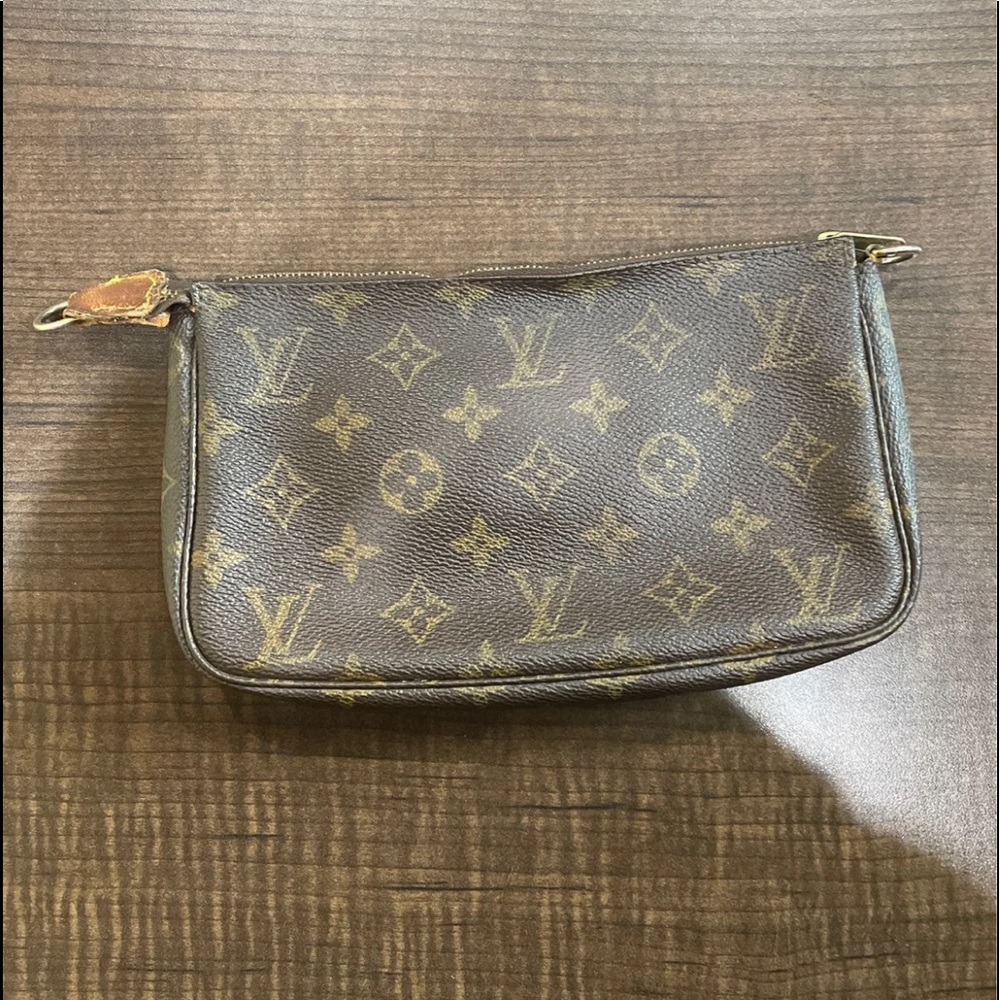 Louis Vuitton Pochette Monogram Canvas Brown